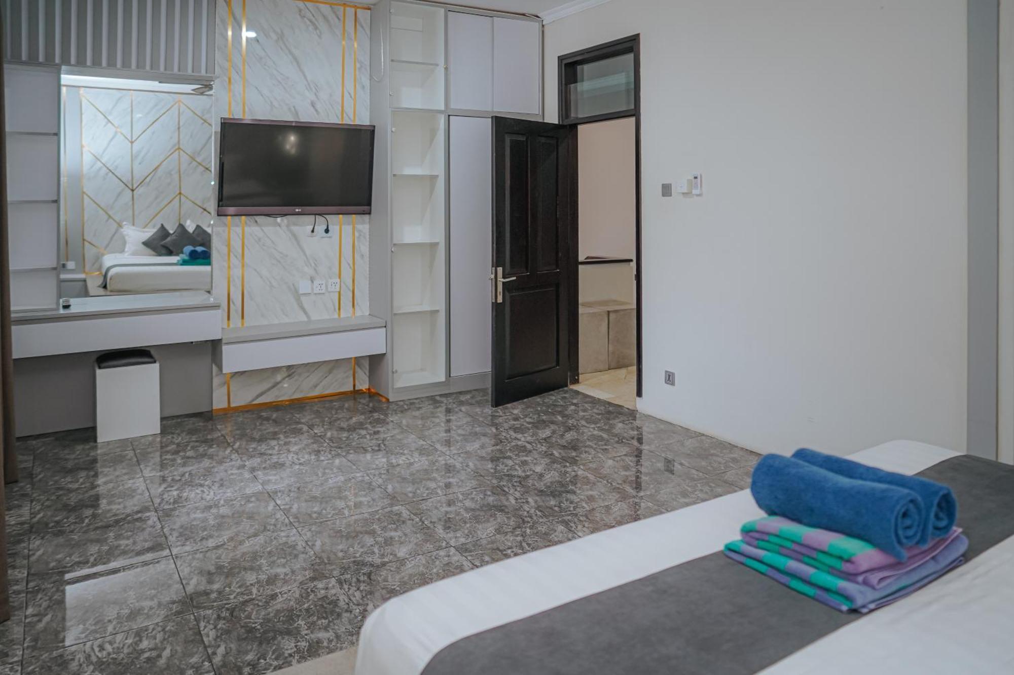 4 Bedroom Villa Kuta Regency B10 Экстерьер фото